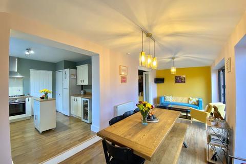 3 bedroom semi-detached house for sale, Emmett Street, Barnton