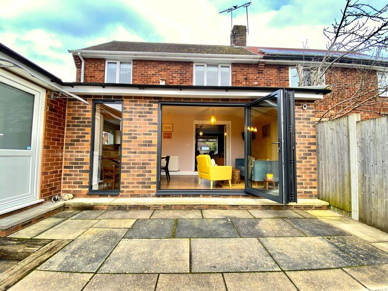 Patio / Bi Folds