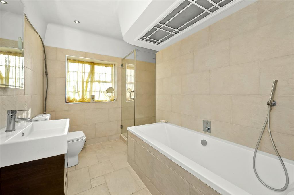 Main Bathroom