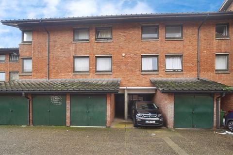 undefined, Mary Datchelor Close, London, SE5