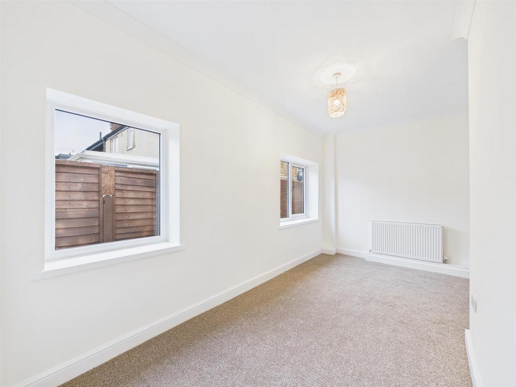 Bedroom: