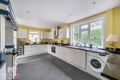 4 bedroom detached house for sale, Higher Blandford Road, Broadstone, BH18 9