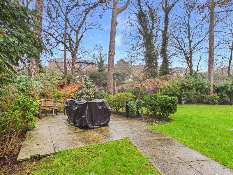 Communal gardens