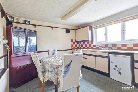 undefined, WESTFIELD CLOSE BRIXHAM