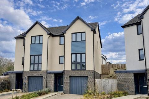 Silver Hill Close, Plymouth Chain free with Garage beautifully presented