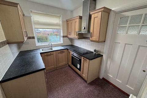 3 bedroom semi-detached house to rent, Teviotdale Gardens, High Heaton