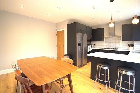 3 bedroom semi-detached house to rent, Wilson Gardens, Harrow