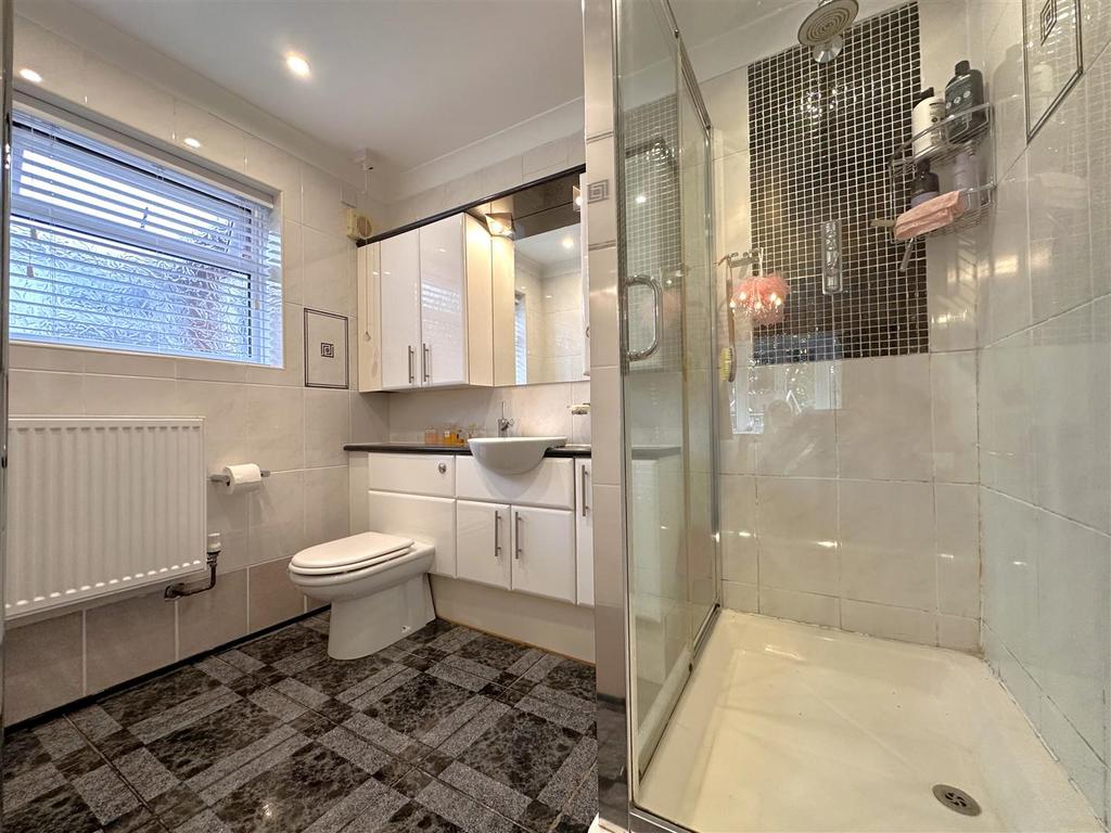Master En-Suite 792