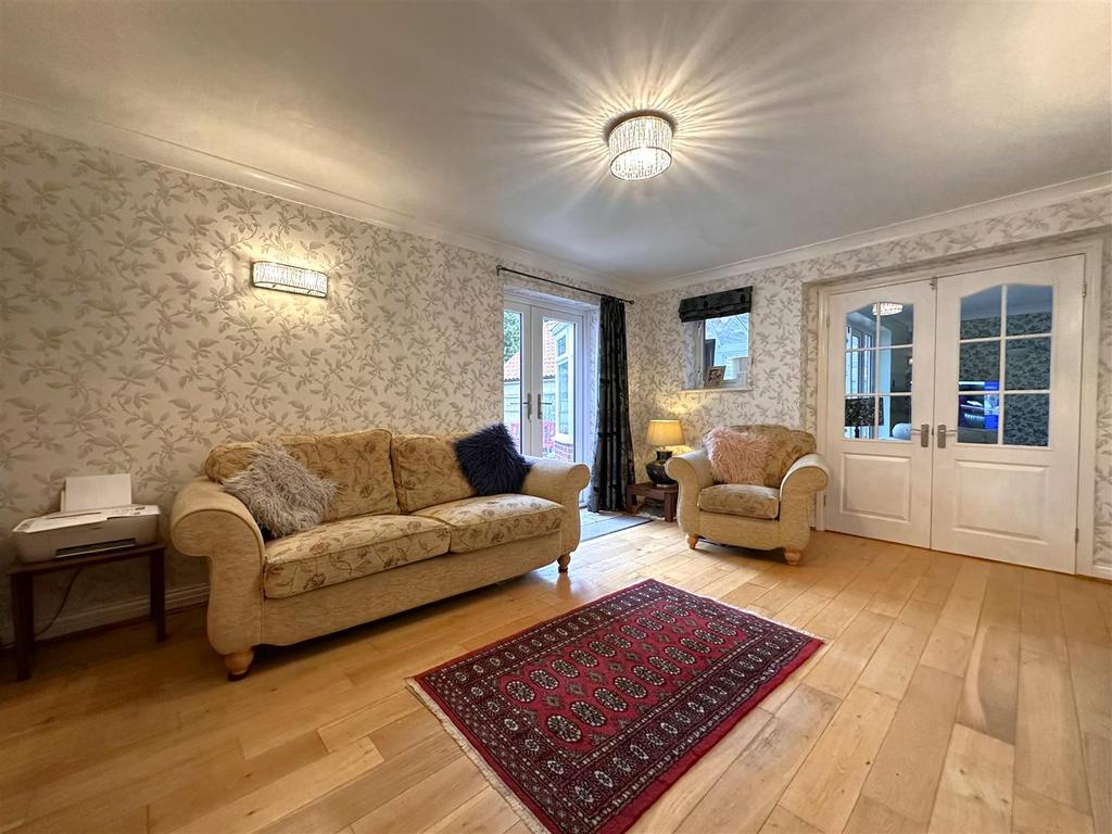 Sitting Room 798