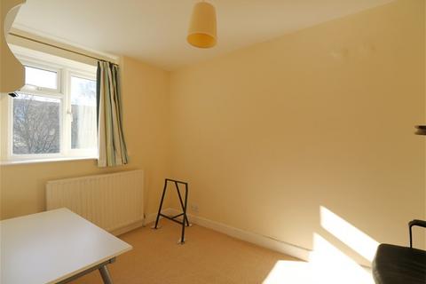 3 bedroom flat for sale, Queens Drive, West Acton, West Acton