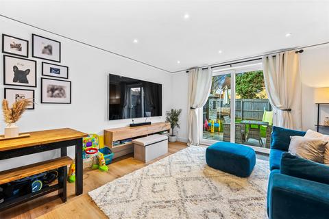 2 bedroom end of terrace house for sale, Reims Court, Northampton NN5