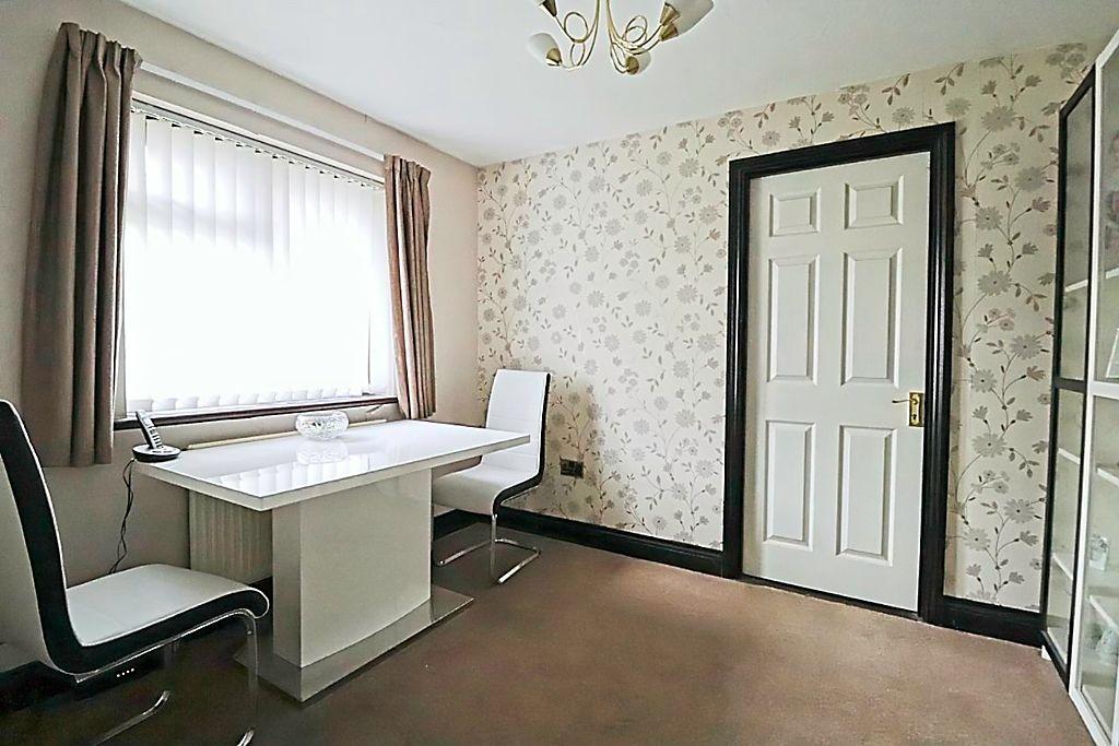 Bedroom 3 / Dining