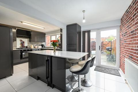 3 bedroom terraced house for sale, Kennet Close, Basingstoke RG21