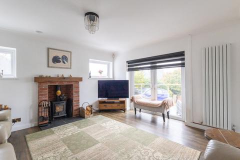 3 bedroom detached bungalow for sale, Rosemount Drive, Pant