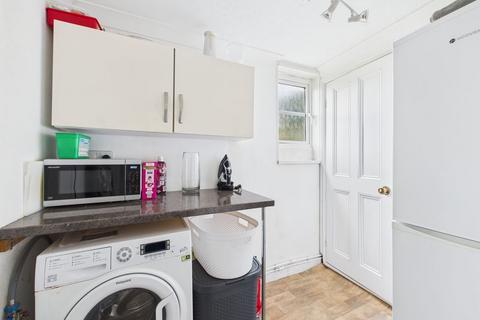 3 bedroom house for sale, Gew Terrace, Redruth - Character Victorian style family home.