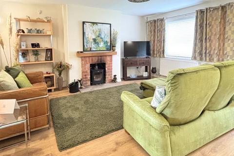 4 bedroom detached house for sale, Larkham Close, Gloucester