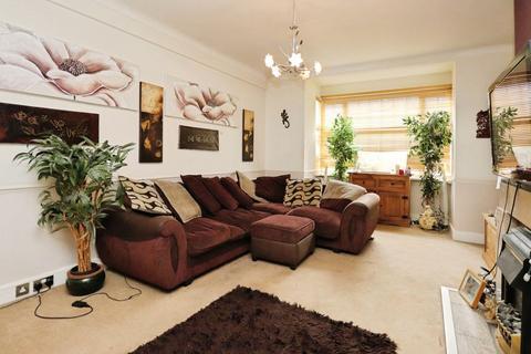 3 bedroom apartment for sale, Surrey Road, Bournemouth BH4