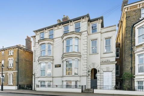 2 bedroom apartment for sale, Hereford House, Kent Road, Southsea