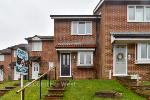2 bedroom terraced house for sale, Hollingbourne Crescent, Crawley RH11