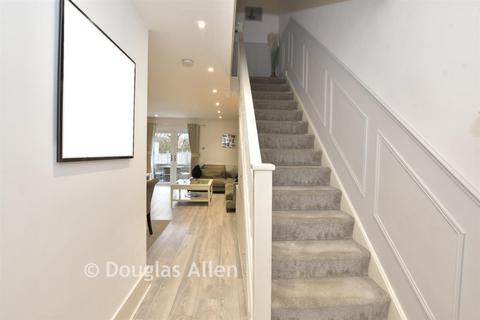 3 bedroom terraced house for sale, Latimer Drive, Basildon SS15