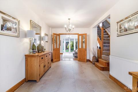 4 bedroom detached house for sale, Aggborough Crescent, Kidderminster