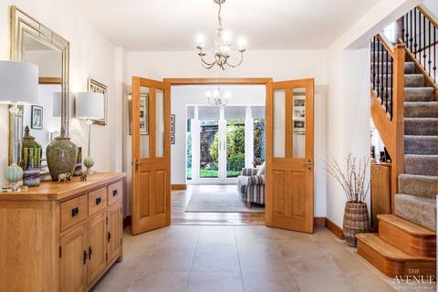 4 bedroom detached house for sale, Aggborough Crescent, Kidderminster