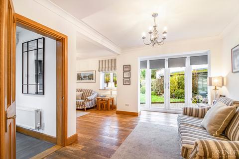 4 bedroom detached house for sale, Aggborough Crescent, Kidderminster
