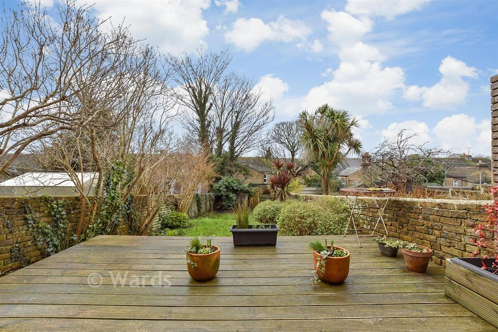 Patio / Decking