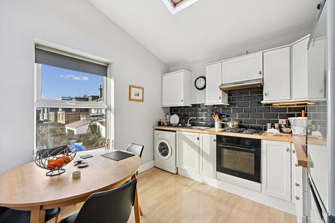 2 bedroom flat for sale, Boston Road, Hanwell, London, W7