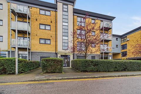 2 bedroom apartment for sale, Station Road, Rochester