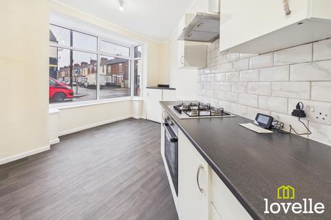 2 bedroom terraced house to rent, Endymion Street , Kingston upon Hull HU8