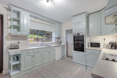 4 bedroom bungalow for sale, Long Lane, Bingley BD16