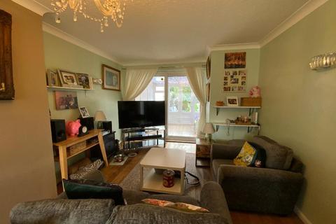 undefined, Elm Park, Hornchurch RM12