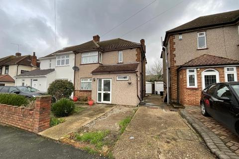 Elm Park, Hornchurch RM12