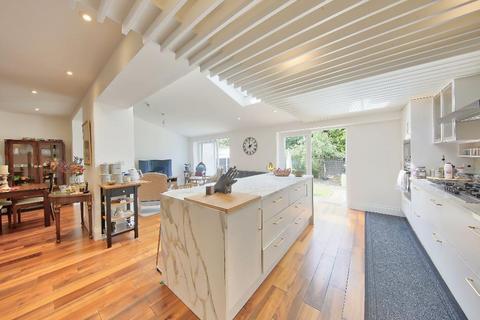 undefined, Elsrick Avenue, Morden, SM4 5RF