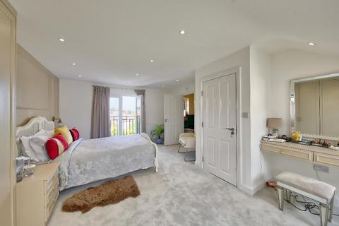 undefined, Elsrick Avenue, Morden, SM4 5RF