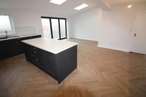 undefined, Leighton Buzzard, Leighton Buzzard LU7