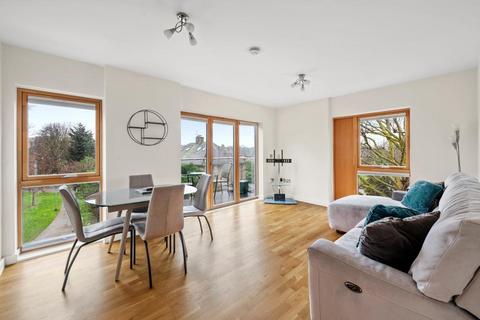 2 bedroom flat for sale, Alton Court, Copley Close, London, W7 1DD