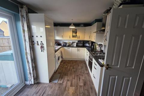 3 bedroom end of terrace house for sale, De Havilland Avenue, Shortstown, Bedfordshire, MK42 0QZ