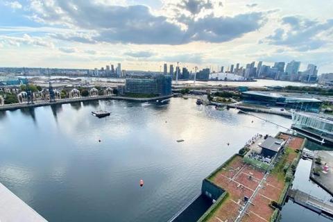 1 bedroom flat to rent, 20 Coral Apartments, Western Gateway, Royal Victoria Docks, Excel, London, E16 1AQ
