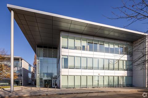Office to rent, 240 Bath Rd Slough SL1 4DX