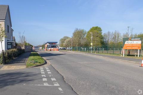 Warehouse to rent, Station Rd Long Marston CV37 8RP
