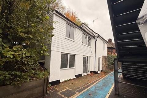 Office to rent, 3 Station Approach St Haslemere GU27 2PE