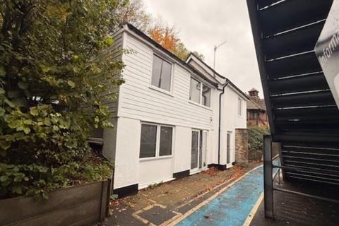 Office to rent, 3 Station Approach St Haslemere GU27 2PE