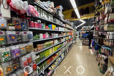 Retail property (high street) to rent, 1-9 King St Reading RG1 2