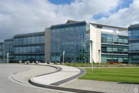 Office to rent, 2 Millshaw Park Ln Leeds LS11 0DL