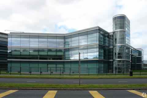 Office to rent, 2 Millshaw Park Ln Leeds LS11 0DL