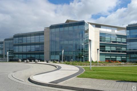 Office to rent, 2 Millshaw Park Ln Leeds LS11 0DL