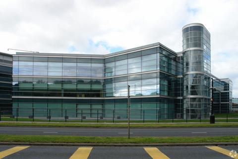 Office to rent, 2 Millshaw Park Ln Leeds LS11 0DL