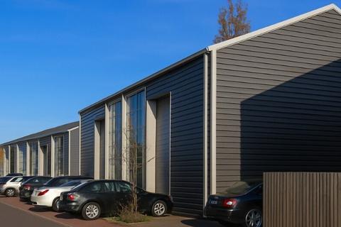 Warehouse to rent, 7 Propeller Way London NW4 4BW